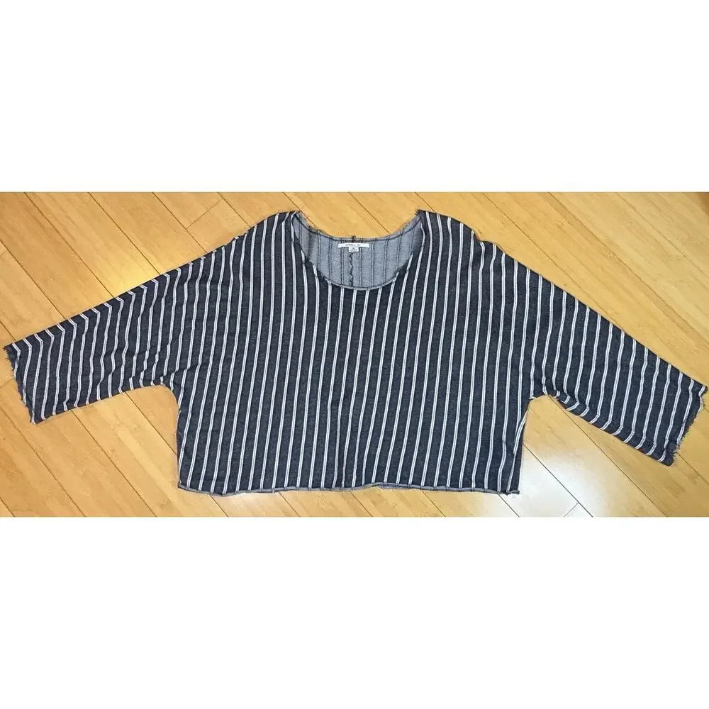 O’Neill Women’s Blue w/ White Stripes Dolman Long Sleeves Sz XL Raw Hem Shirt